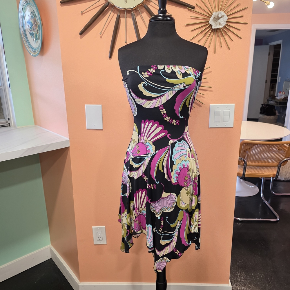 Vintage Strapless Dress with Pink and Purple Floral Design - Picture 2 of 14